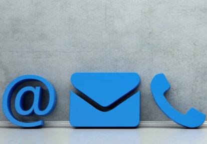 Blaue Hotline und Service Kontakt Icons als Panorama